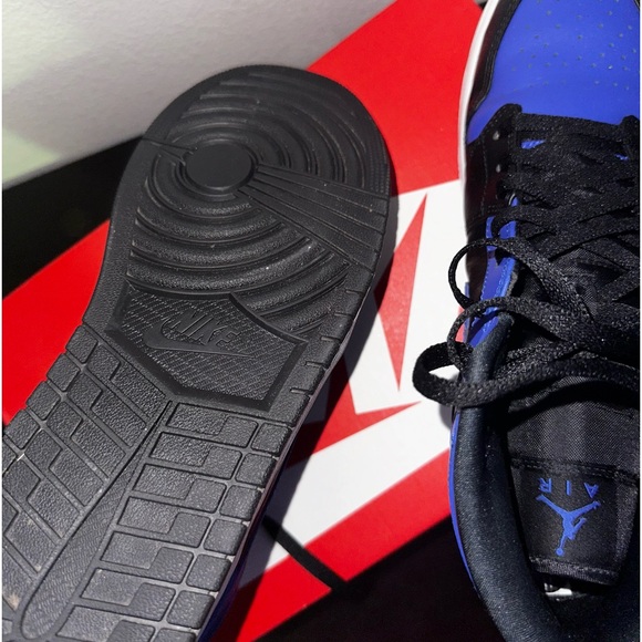 Jordan hyper royal, worn twice, no box - Picture 3 of 4